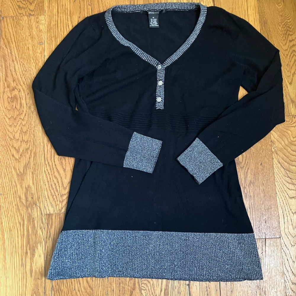 89th and Madison RN#114186 Tunic 3 Button Long Black Women's M Medium Shiny Used